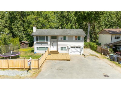 19745 38A Avenue | Langley British Columbia | Slide Image Two