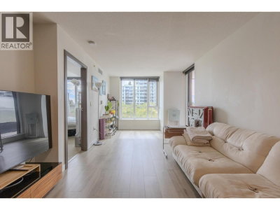 8988 PATTERSON Road | Richmond British Columbia | Slide Image Four