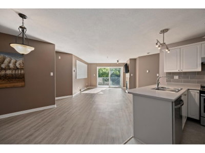22150 48 Avenue | Langley British Columbia | Slide Image Nine
