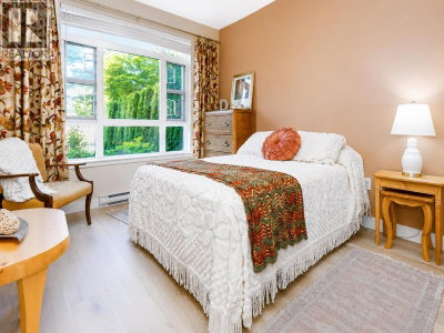 22562 121 Avenue | Maple Ridge British Columbia | Slide Image Eleven