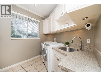 188 WYNDHAM Crescent | Anmore British Columbia | Slide Image Nineteen