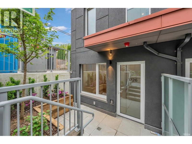 1726 TEMPLETON Drive Vancouver British Columbia, V5N 0K2 - 1 Bedroom Condo For Sale