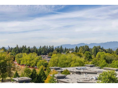 10448 UNIVERSITY Drive | Surrey British Columbia | Slide Image Twelve