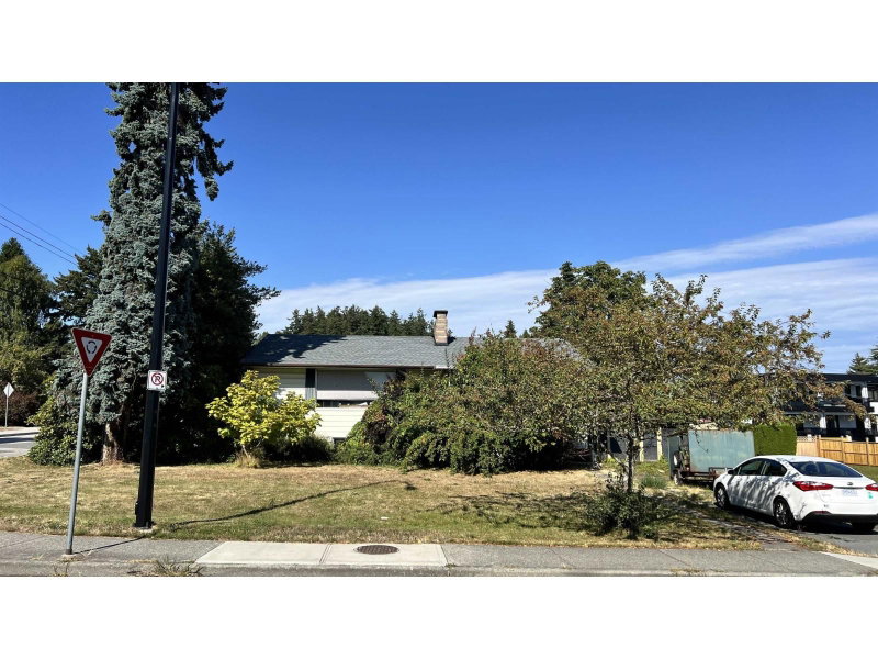 15407 PACIFIC Avenue White Rock British Columbia, V4B 1R4 - 4 Bedrooms Home For Sale