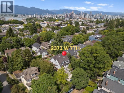 2373 7TH Avenue | Vancouver British Columbia | Slide Image Forty