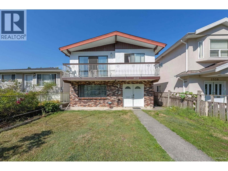 2537 27TH Avenue Vancouver British Columbia, V5R 1N2 - 6 Bedrooms Home For Sale