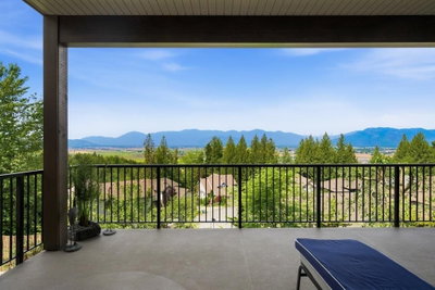 7315 MOUNT THURSTON Drive | Chilliwack British Columbia | Slide Image Thirty