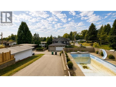 7940 BURNLAKE Drive | Burnaby British Columbia | Slide Image Four
