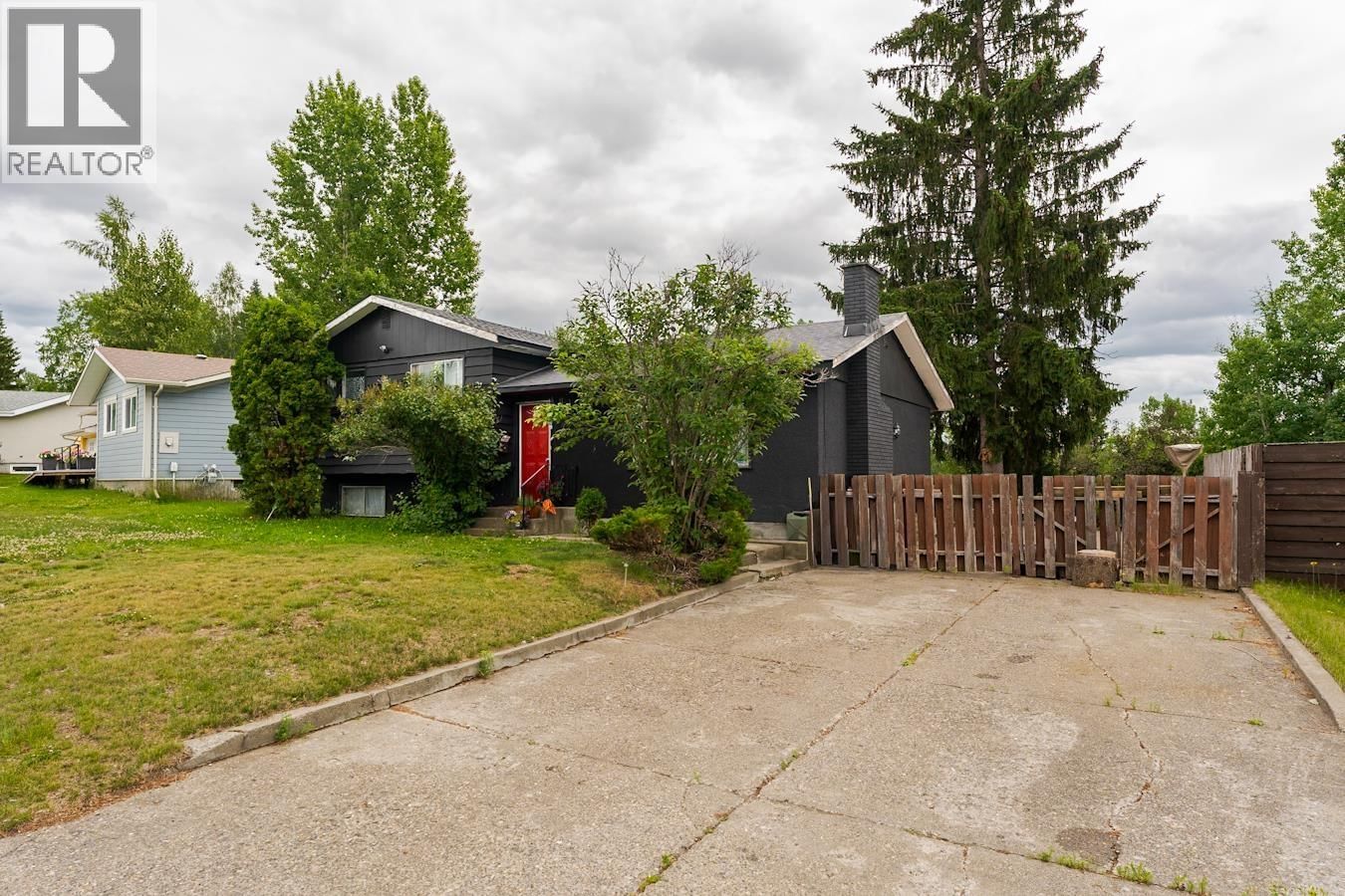 138 MCLEAN Drive, Prince George, British Columbia V2M 4R3