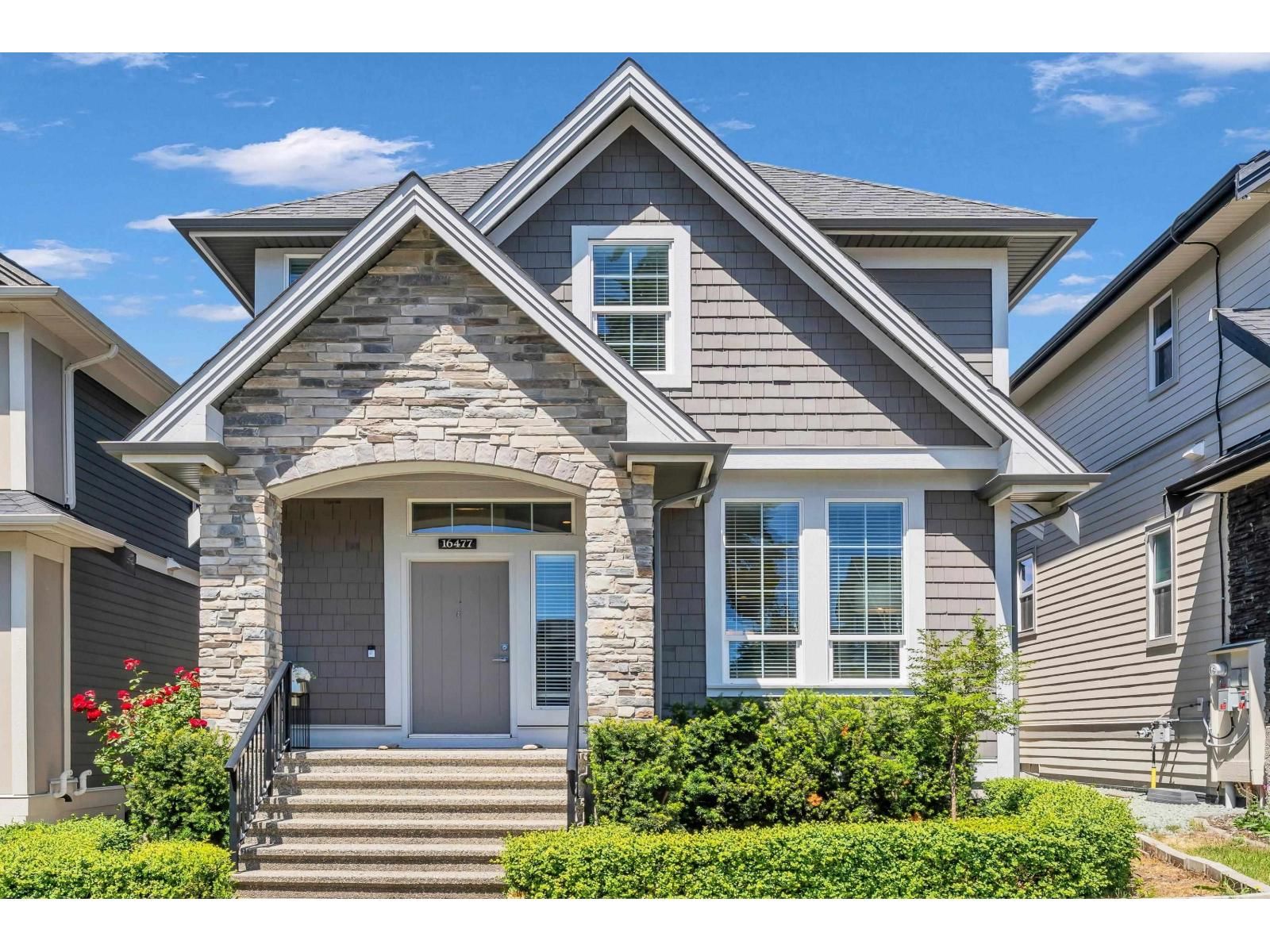16477 21 Avenue, Surrey, British Columbia V3Z 0V7
