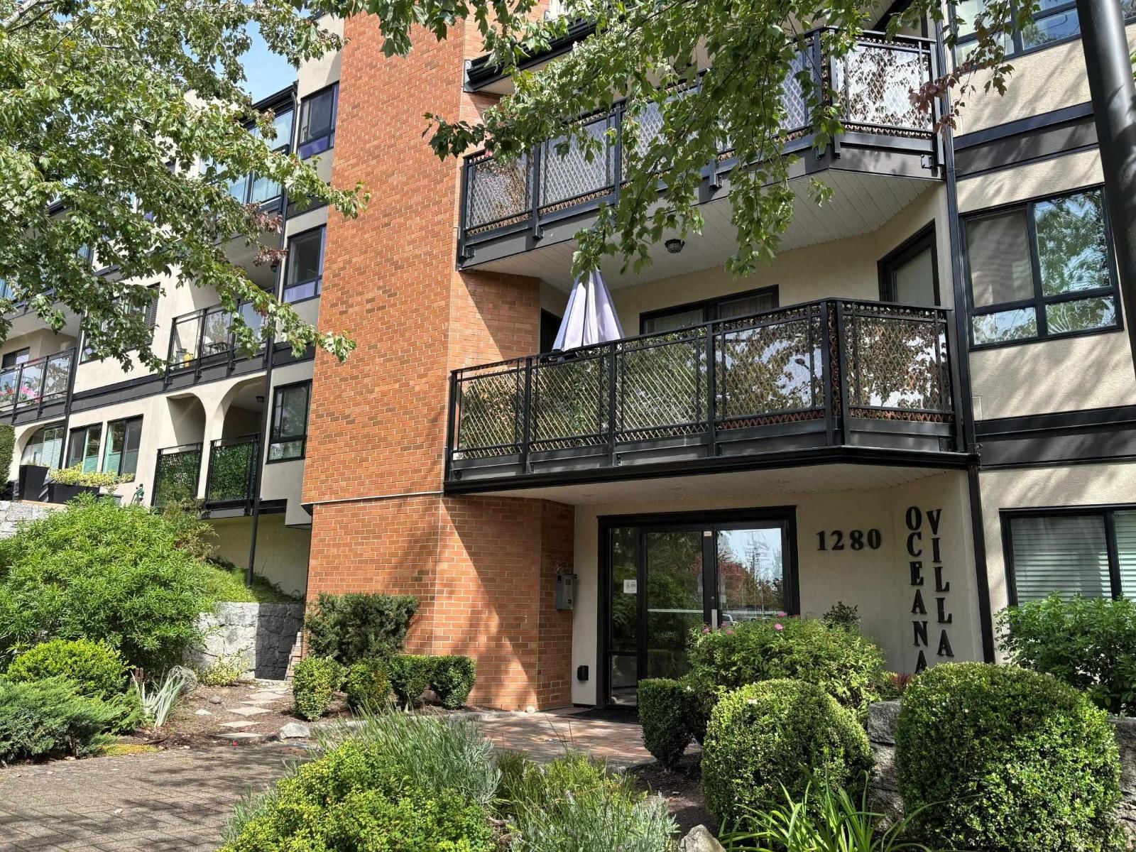 1280 FIR Street, White Rock, British Columbia V4B 4B1