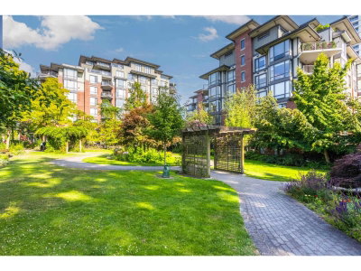 15020 NORTH BLUFF Road | White Rock British Columbia | Slide Image Twenty-nine