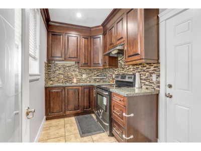6677 125A Street | Surrey British Columbia | Slide Image Thirteen