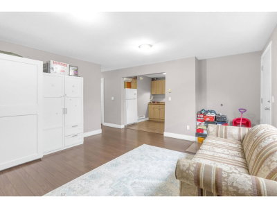 6677 125A Street | Surrey British Columbia | Slide Image Thirty