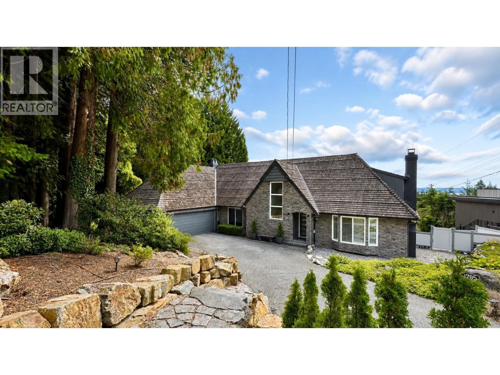 4785 ESTEVAN Place, West Vancouver, British Columbia V7W 1H1
