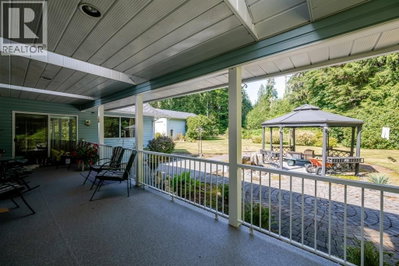 25465 HILLAND Avenue | Maple Ridge British Columbia | Slide Image Twenty-five