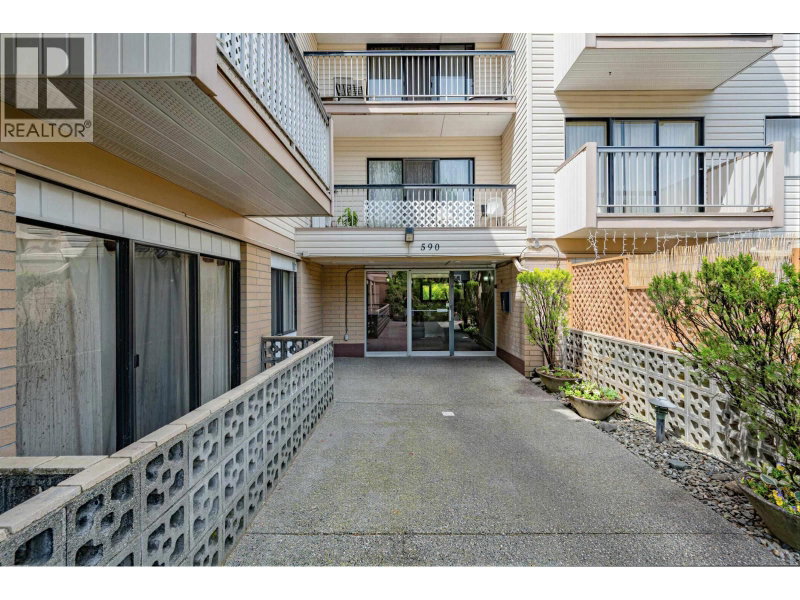 590 WHITING Way Coquitlam British Columbia, V3J 3R9 - Condo For Sale