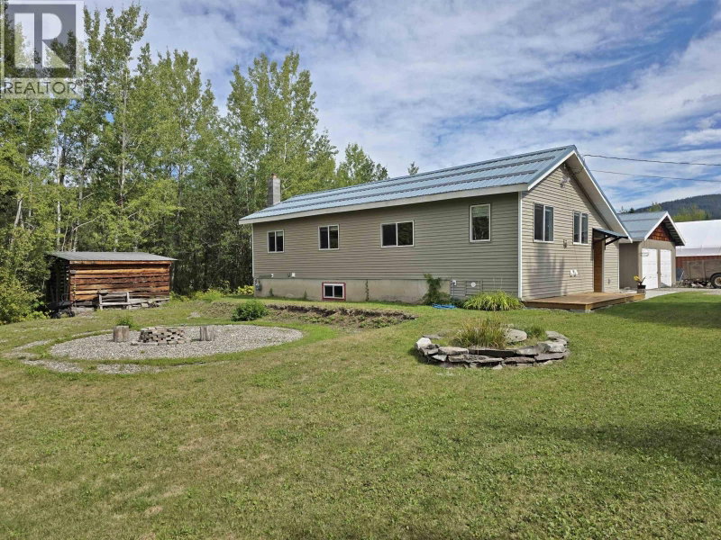 3872 JOHNSON Road Quesnel British Columbia, V2J 6E7 - 3 Bedrooms Home For Sale