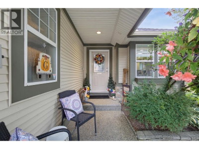 23281 KANAKA Way | Maple Ridge British Columbia | Slide Image Five