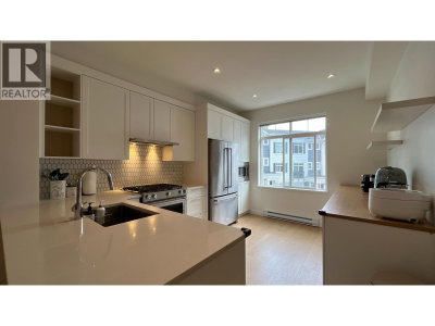 1225 MITCHELL Street | Coquitlam British Columbia | Slide Image Five