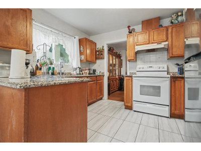6841 138 Street | Surrey British Columbia | Slide Image Nine
