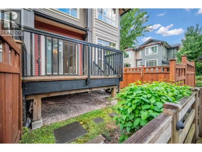 11305 240 Street | Maple Ridge British Columbia | Slide Image Twenty-seven