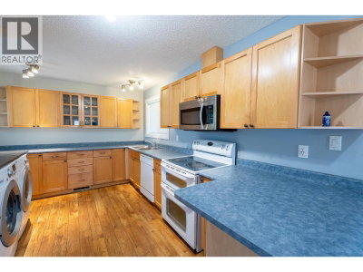 805 FAULKNER Crescent | Prince George British Columbia | Slide Image Seven
