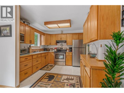 5027 SOOKE Road | Prince George British Columbia | Slide Image Eight