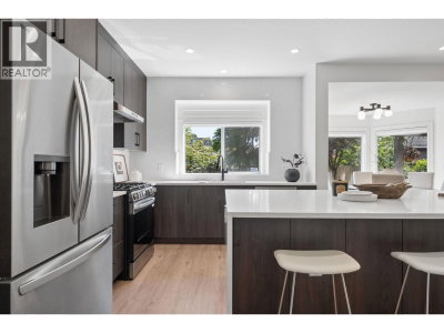 2594 PALISADE Crescent | Port Coquitlam British Columbia | Slide Image Sixteen