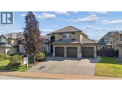 2594 PALISADE Crescent | Port Coquitlam British Columbia | Slide Image Five