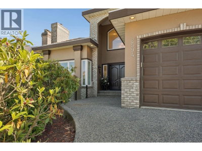 2594 PALISADE Crescent | Port Coquitlam British Columbia | Slide Image Six