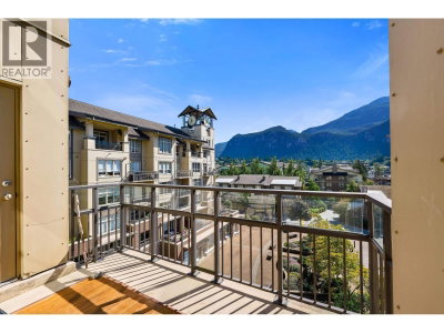 1211 VILLAGE GREEN Way | Squamish British Columbia | Slide Image Nineteen