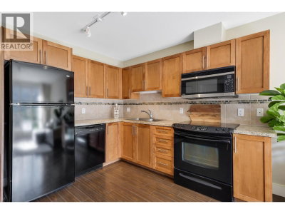 1211 VILLAGE GREEN Way | Squamish British Columbia | Slide Image Four