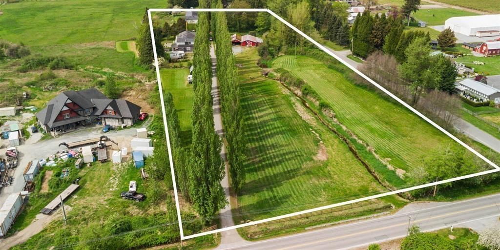 3173 216 Street, Langley, British Columbia V2Z 2E6
