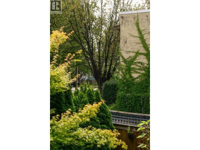 2173 6 Avenue | Vancouver British Columbia | Slide Image Eighteen