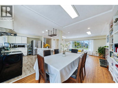 8260 ELSMORE Road | Richmond British Columbia | Slide Image Ten
