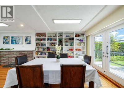 8260 ELSMORE Road | Richmond British Columbia | Slide Image Nine