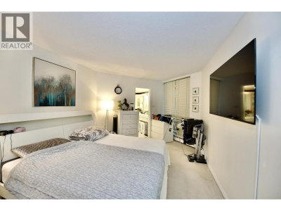 6188 PATTERSON Avenue | Burnaby British Columbia | Slide Image Fifteen