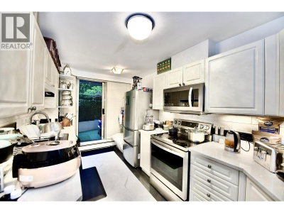 6188 PATTERSON Avenue | Burnaby British Columbia | Slide Image Twenty-three
