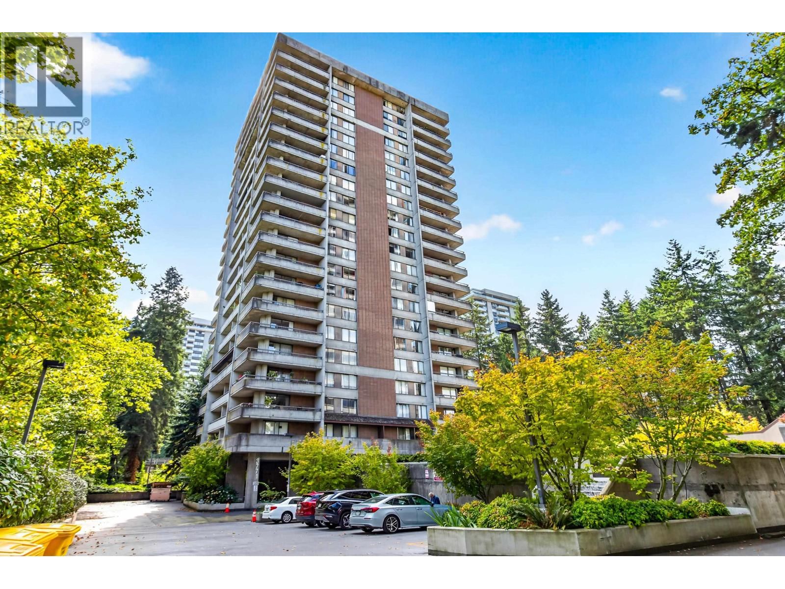 3771 BARTLETT Court, Burnaby, British Columbia V3J 7G8