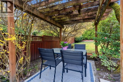 272 OSBORNE Road | North Vancouver British Columbia | Slide Image Twenty-two
