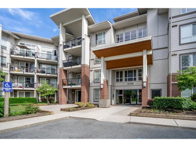 3192 GLADWIN Road | Abbotsford British Columbia | Slide Image Two
