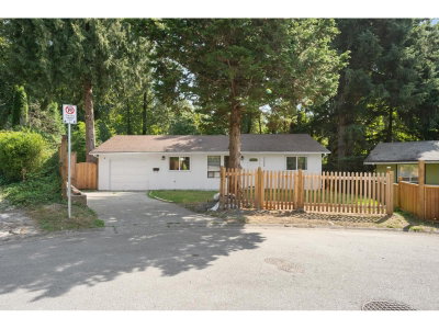 34388 RUSSET Place | Abbotsford British Columbia | Slide Image Three