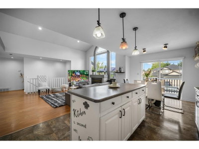8459 DOERKSEN Drive | Mission British Columbia | Slide Image Nine