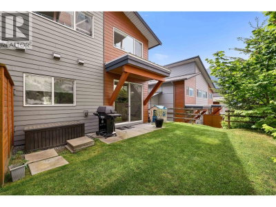 41322 HORIZON Drive | Squamish British Columbia | Slide Image Four