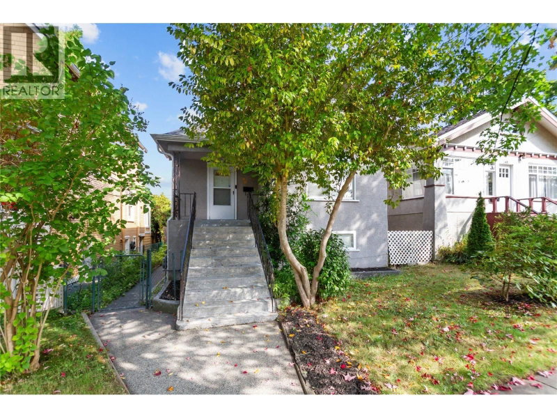 2461 DUNDAS Street Vancouver British Columbia, V5K 1P5 - 3 Bedrooms Home For Sale