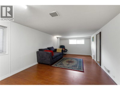 2461 DUNDAS Street | Vancouver British Columbia | Slide Image Nineteen