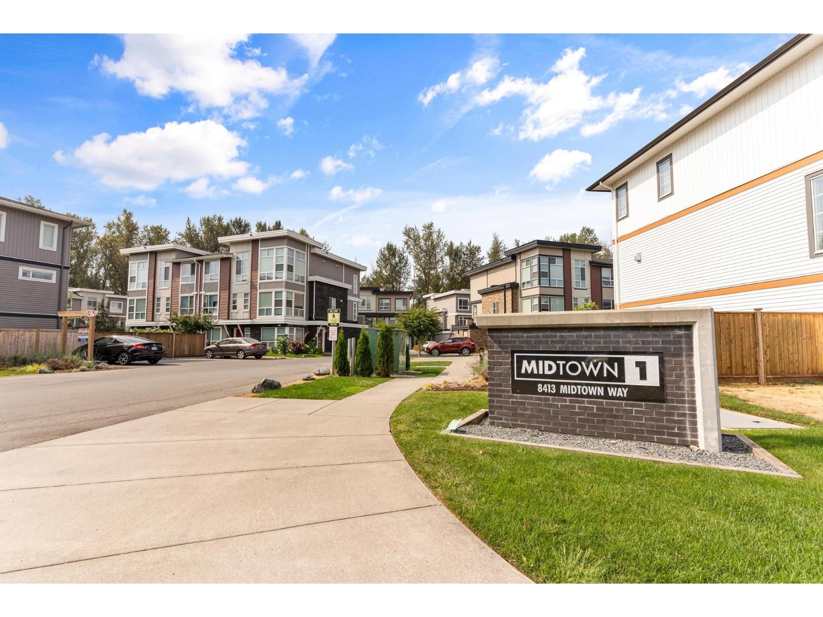 8413 MIDTOWN Way, Chilliwack, British Columbia V2P 0G7