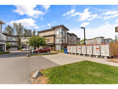 8413 MIDTOWN Way | Chilliwack British Columbia | Slide Image Two