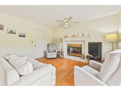 14877 24TH Avenue | Surrey British Columbia | Slide Image Nineteen